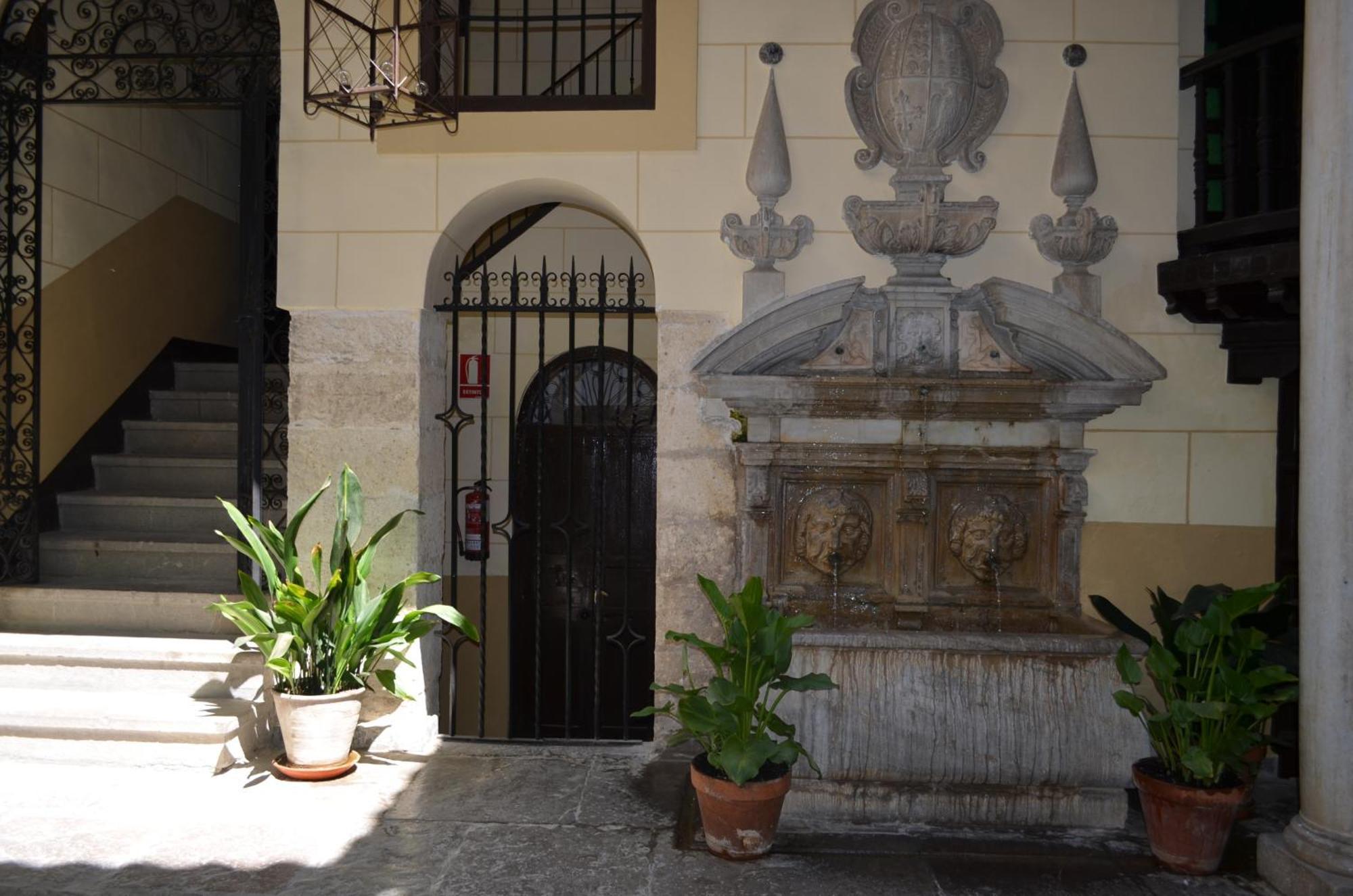 Palacio De Mariana Pineda Granada Exteriör bild
